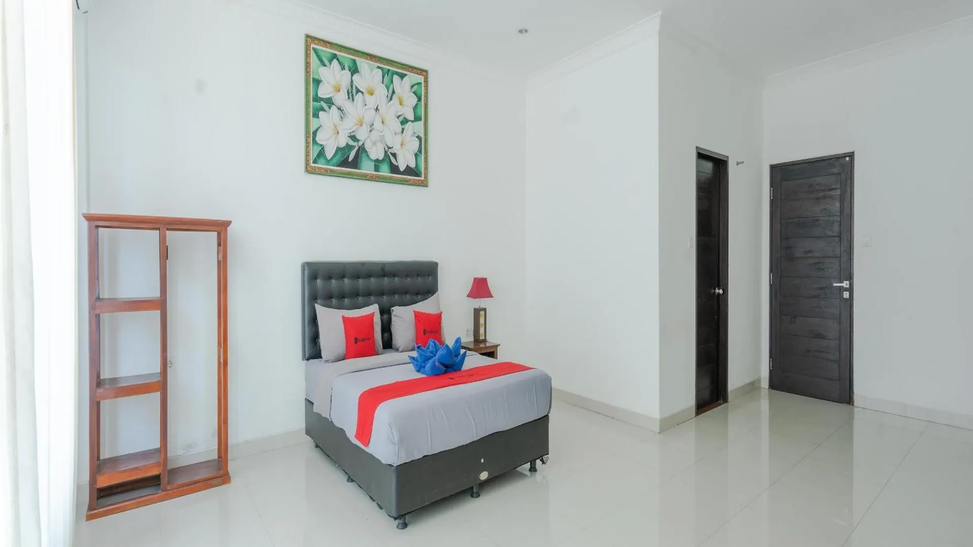 Hotel Reddoorz @ Uluwatu Suites