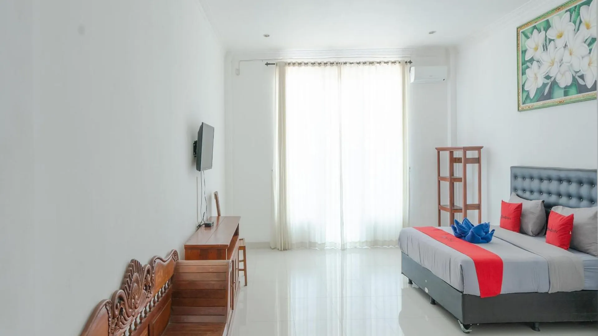 Reddoorz @ Uluwatu Suites 0*,